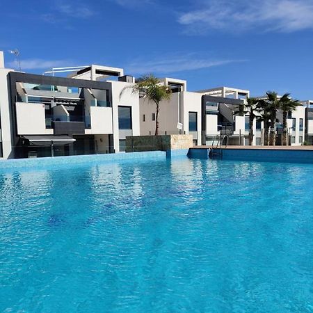 Oasis Beach Apartments Alicante Exterior photo