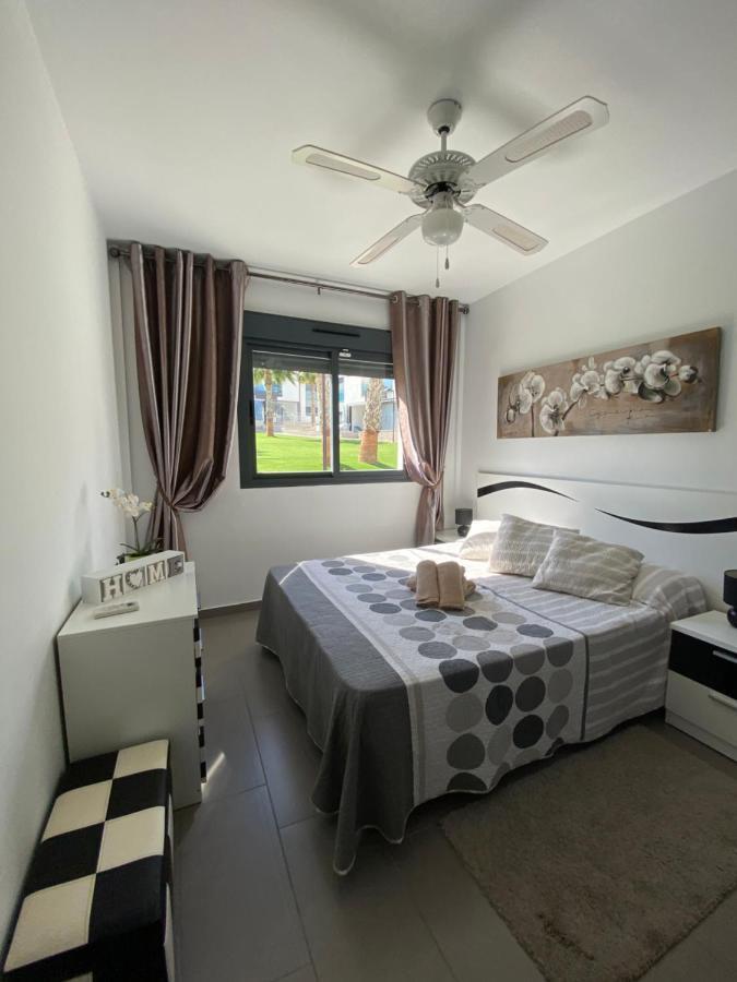 Oasis Beach Apartments Alicante Exterior photo
