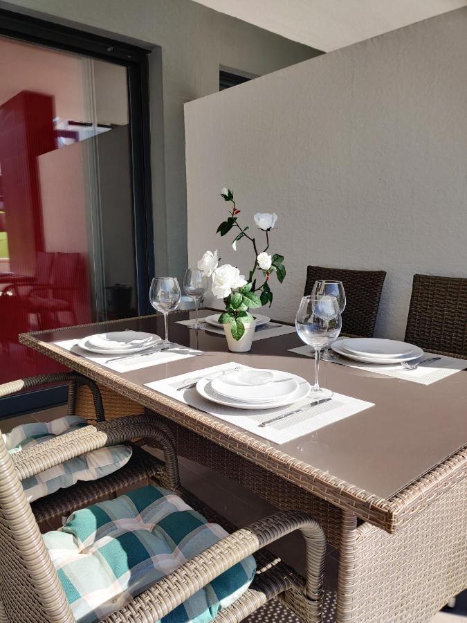 Oasis Beach Apartments Alicante Exterior photo