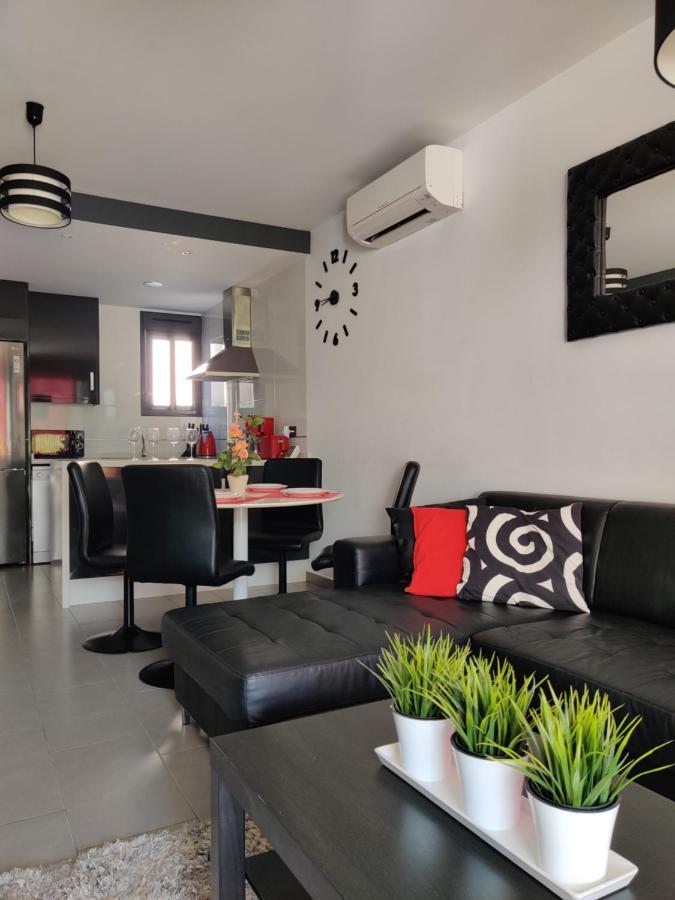 Oasis Beach Apartments Alicante Exterior photo